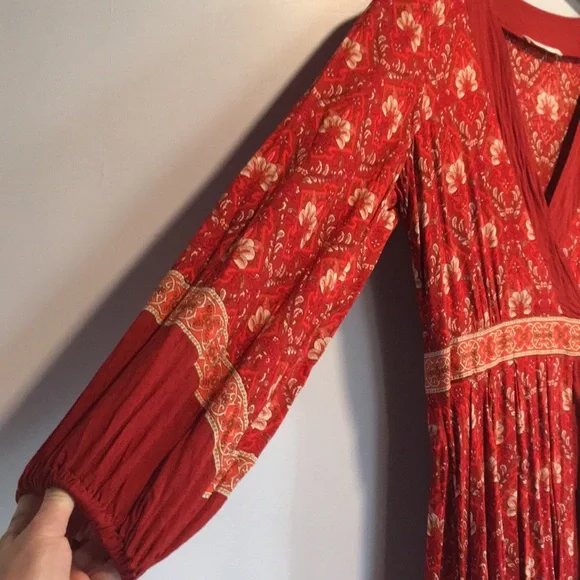 Spell Jewel Soirée Dress - Picture 16 of 16